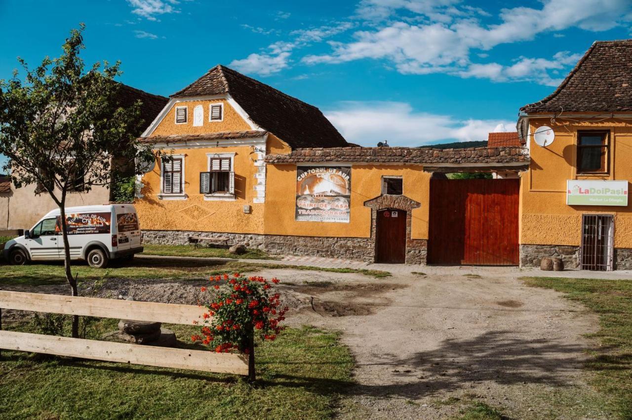 Casa Brutarului Crit Exterior foto